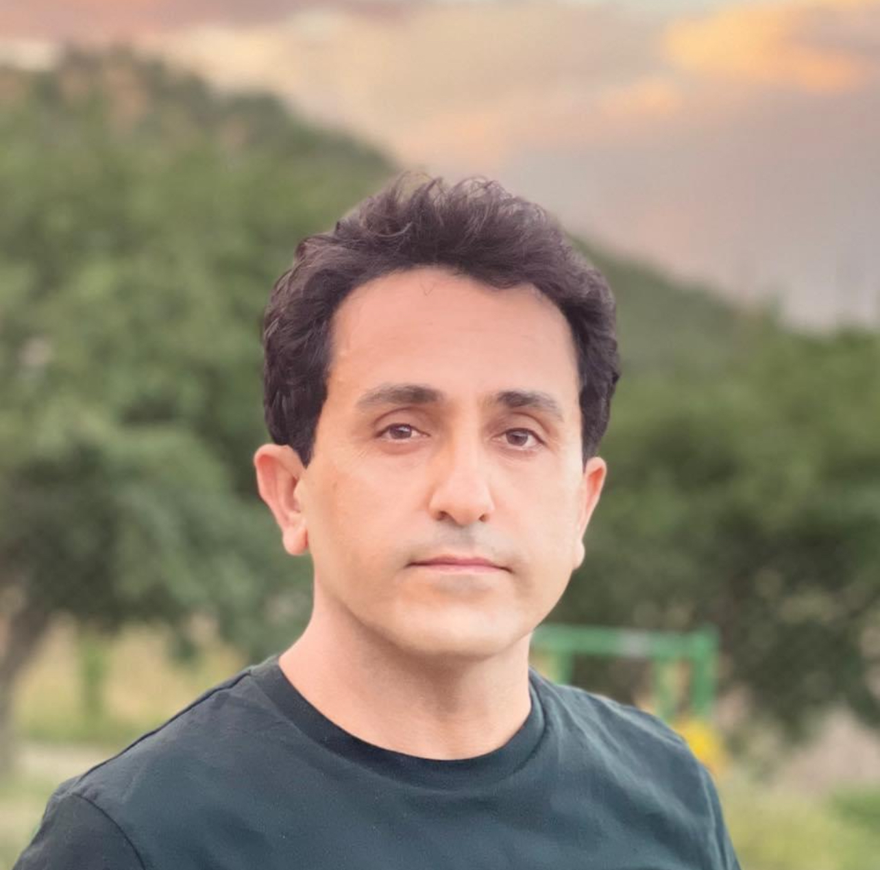 دکتر علی حسینی