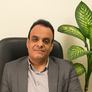 علیرضا عزیزی