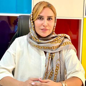 نیلوفر رجبیان