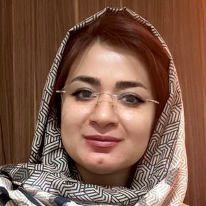 مه تا پاکباز نژاد اسمعیلی