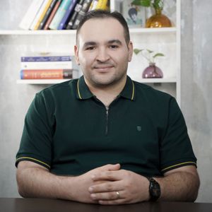 آرش عقیقی