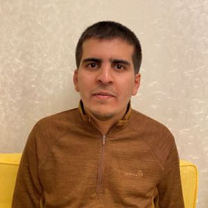 آریا وطنخواه