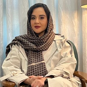 بنفشه نظری