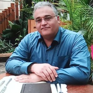 عباس غلامی