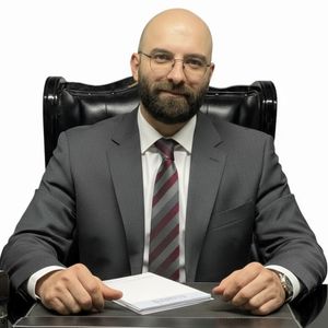 علی یمینی