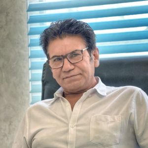 علیرضا اقبال