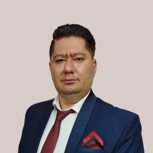 علیرضا لطفی