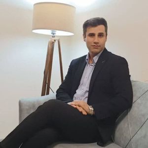 امیر عزیزی