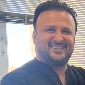 امیر امیدفر