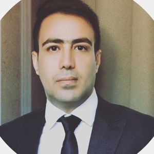 آریا مومنی