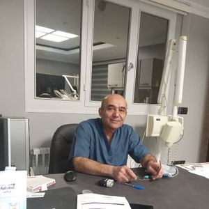 فرهاد اقبالی