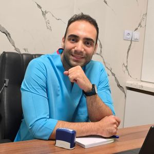 فرزاد تکاور