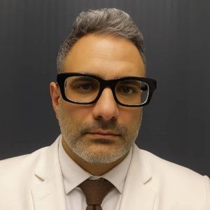 فریدون خدادادکاشی