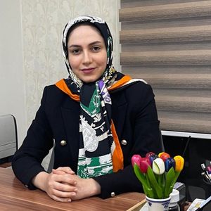 فروغ شایسته