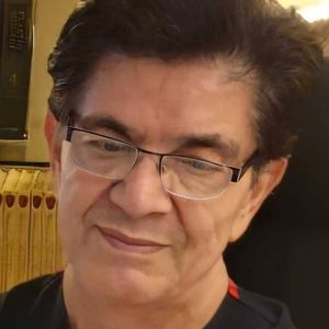 هاشم شمشادی