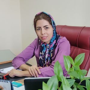لاله صنیعی