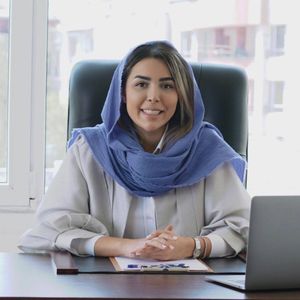 مانا عطاری