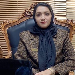 مریم لطفی آذر