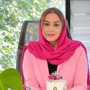 مریم شادفر