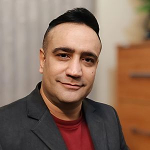 میثم سواردلاور