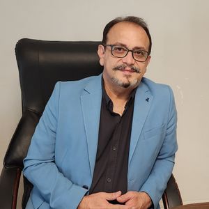 عکس دکتر