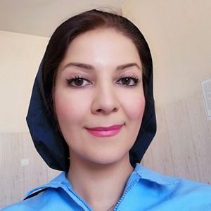 مینا میرفتاحی
