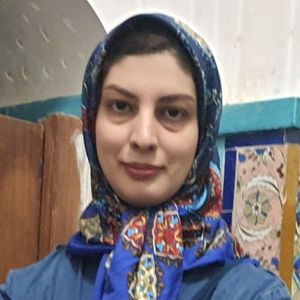 مینا محسنی