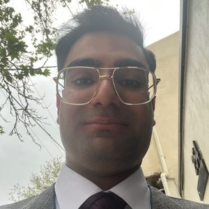عکس دکتر