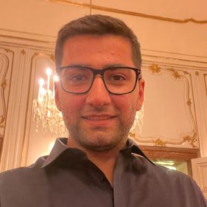عکس دکتر