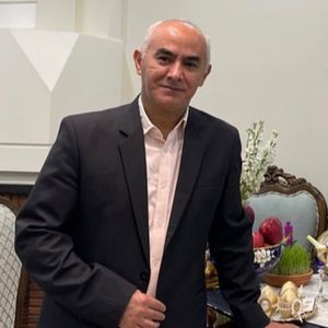 نادر انوشه