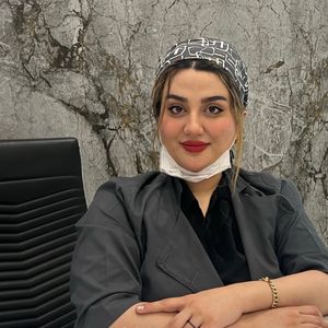 نازنین شیخی