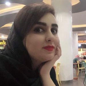 نیلوفر افشاری پور