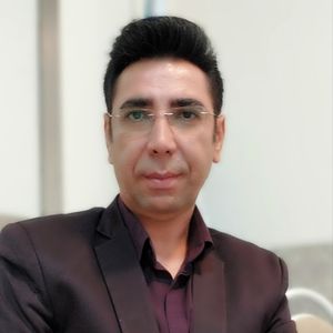 روح الله حدادی