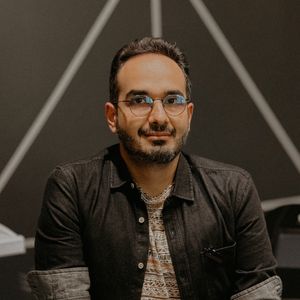 شاهین شمس