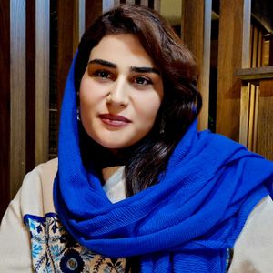 سمیه شریف زاده