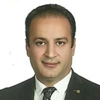 وحید مصطفی زاده