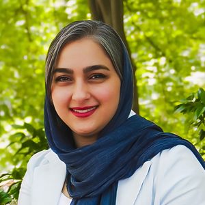 زینب احتیاط کار