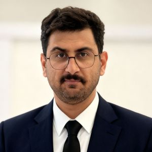 فرزام ضیاءشمسی