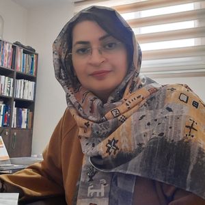 فرزانه ترابلی لنگرودی