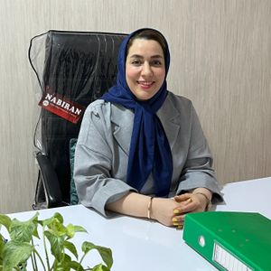 حمیده منصوری
