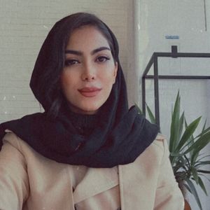 مهلا قائنی