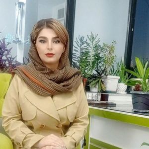 منا عباسی