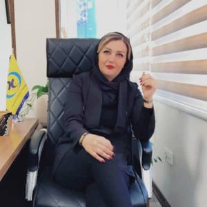 نسرین کرم زاده