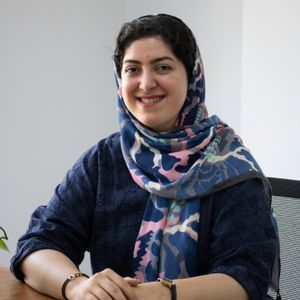 نیلوفر عباسی