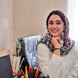 پریا حسینی