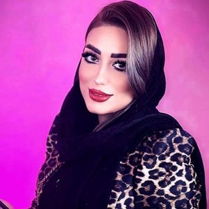 ساناز صادقیه