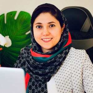 سارا علوی