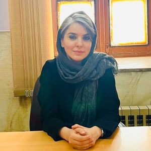 سارا جاویدان دانشجوی