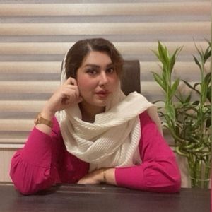 سارا عذاریان مشاور