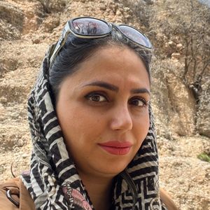 یلدا شادمانی